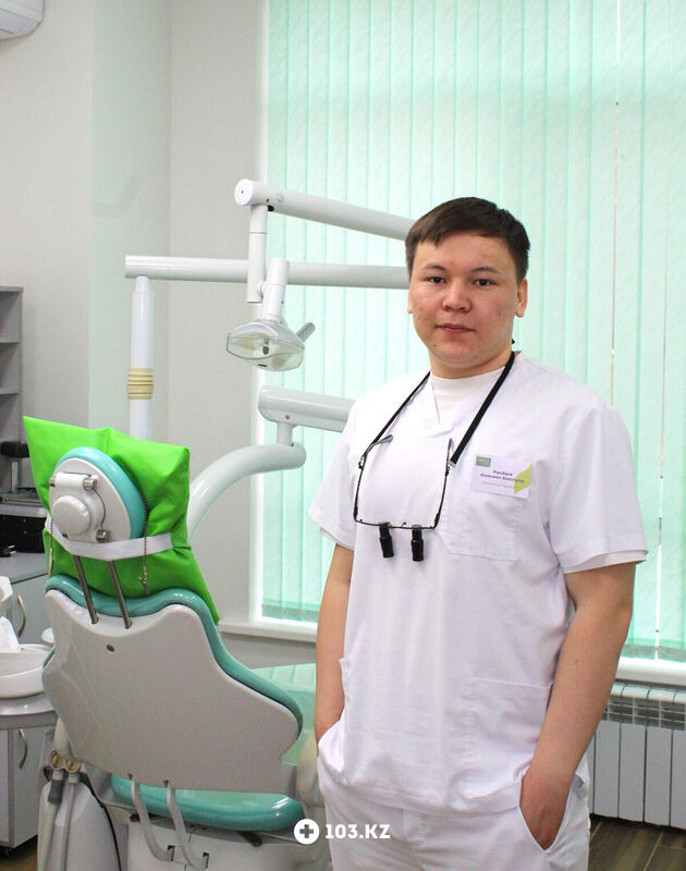 Галерея Сеть стоматологических клиник экспертного класса «Dent-Lux (Дент-Люкс)» - фото 1661420