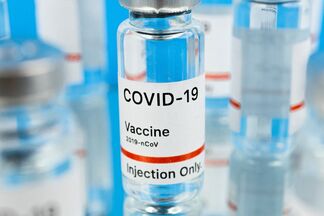 Нужно ли прививаться от COVID-19 людям с сердечно-сосудистыми заболеваниями
