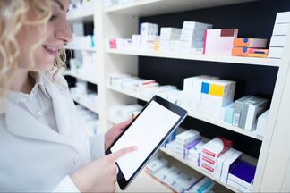 В аптеках Казахстана будут выдавать рецептурные лекарства по QR-коду