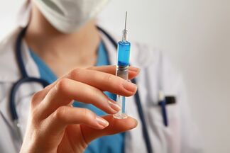 Министр здравоохранения рассказал, сколько могут стоить прививки от COVID-19 зарубежными вакцинами