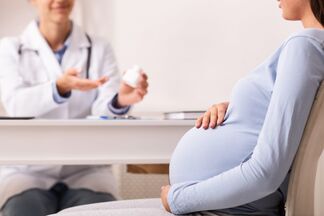 Первые специальные клиники для беременных открыли в Астане