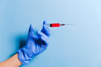 Ученые: тем, кто болел коронавирусом, все равно нужны две дозы вакцины