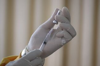 После вакцинации от коронавируса в больницу попали 69 жителей Алматы и области. Но есть нюансы