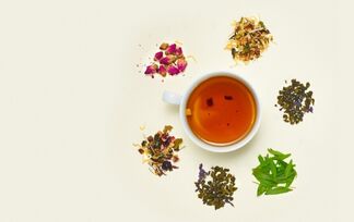 Как «оздоровить» чай: гайд по растительным добавкам