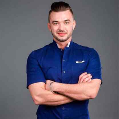 Ересек ана оны жас жігітке берді