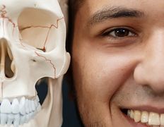 Стоматология Dr. Babur Dental Clinic (Др. Бабур Дентал Клиник), Специалисты   - фото 8