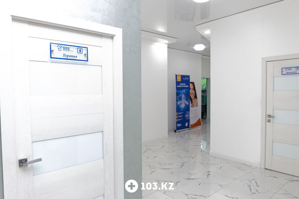 Галерея Стоматологический центр SDS dr. Bayram-Ali (Смайл Дизайн Студия) - фото 1641682